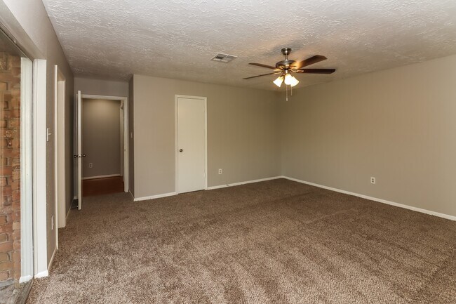 Building Photo - 16518 Royal Mile Ln