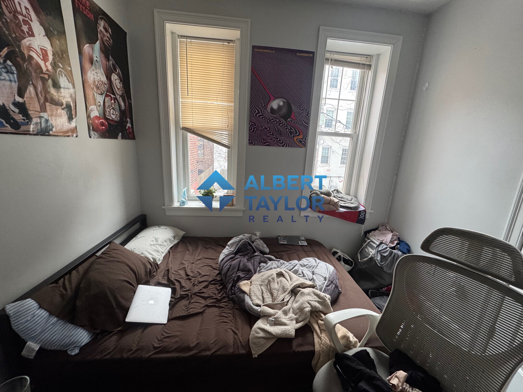 Building Photo - 998 Tremont St