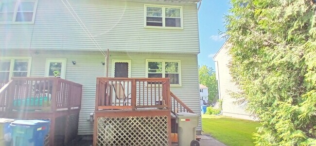 Building Photo - 84 Caesar Dr