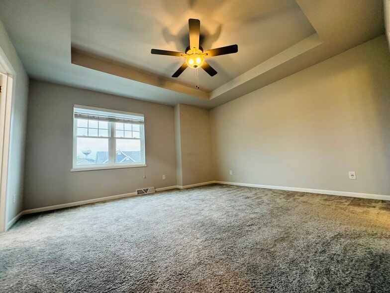 Building Photo - 615 Prospect Rd