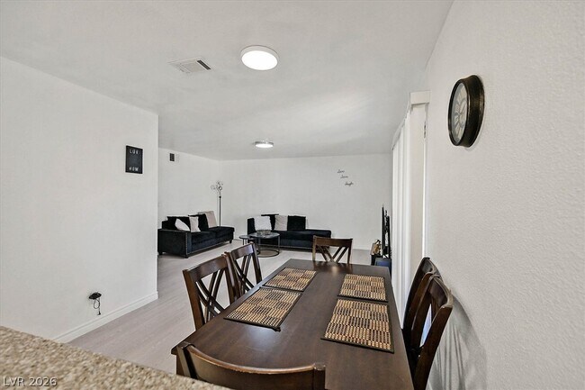 Building Photo - 5493 Indian River Dr