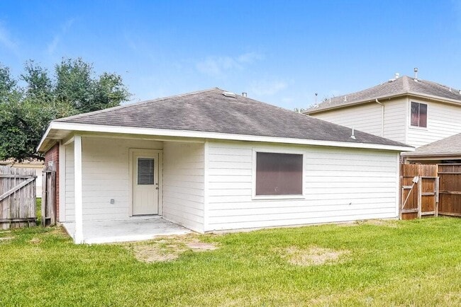 Building Photo - 20922 Neelie Ct