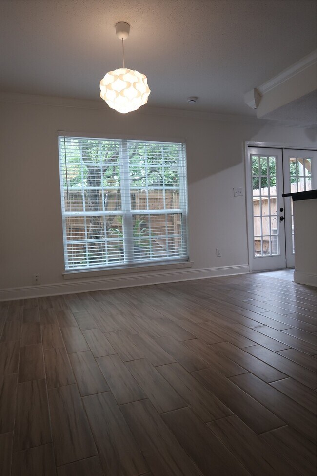 Building Photo - 14209 Briarsage Ct