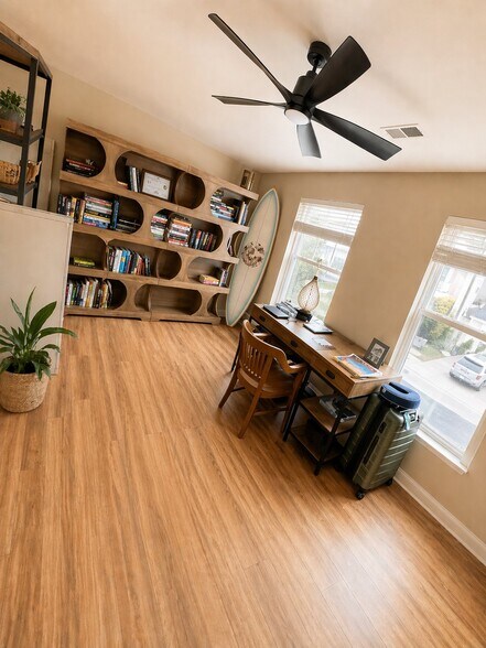 Building Photo - 1206 Anderson St