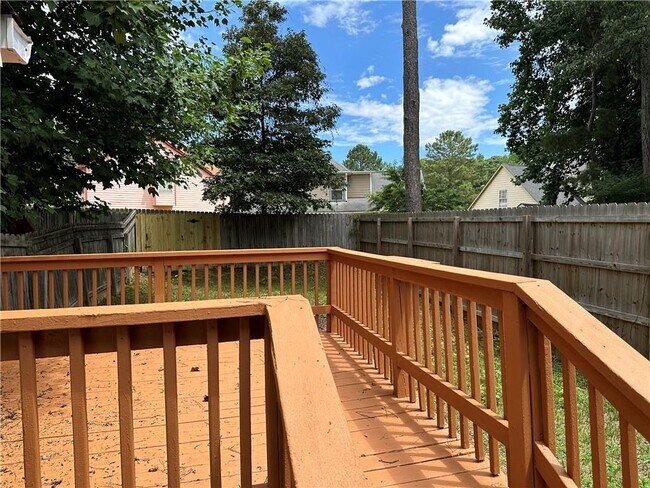 Building Photo - 1923 Cheatham Woods Dr SW