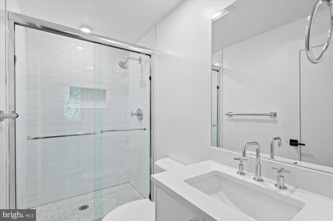 Building Photo - 2869 28th St NW