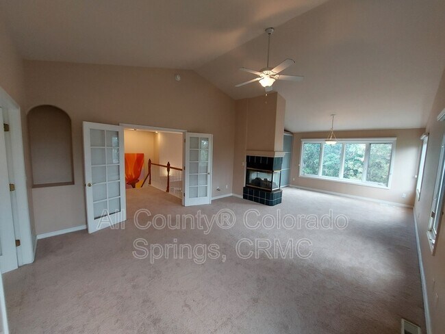 Building Photo - 5035 Langdale Way