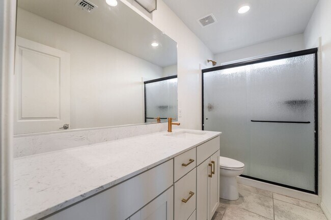 Building Photo - Modern Living in Inspirada Community!