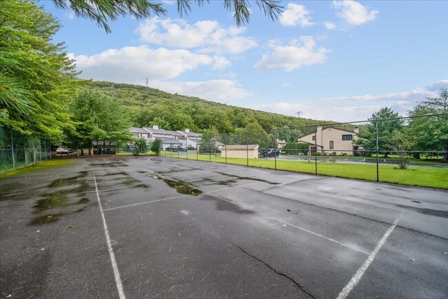 Building Photo - 152 Eagleton Dr