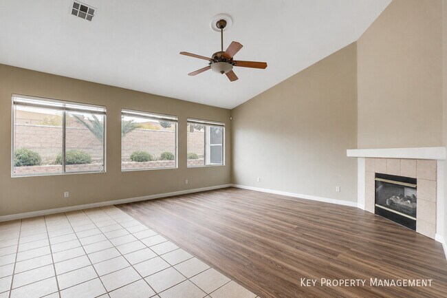 Building Photo - 2294 Tedesca Dr