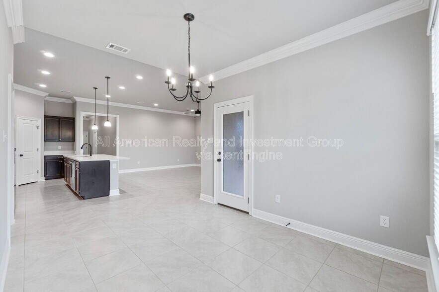 Building Photo - 189 Bon Ami Dr