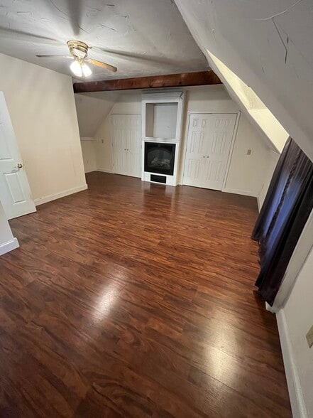 Master Bedroom - 26 Summer St
