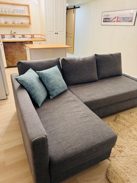 Building Photo - 102 McLeod Ave