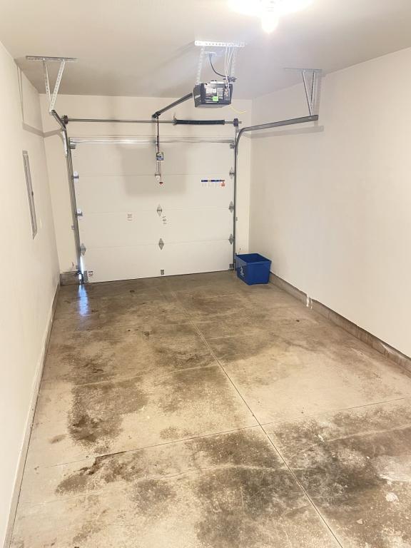 Building Photo - 1026 SE 6th Ave