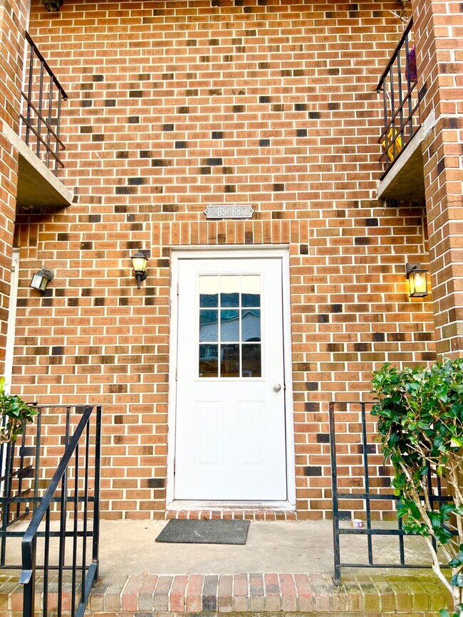 Building Photo - Meridian Apartments