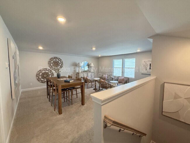 Building Photo - 1014 Mapletree Ln