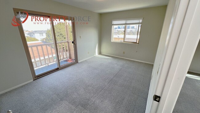 Building Photo - 116 Madrone Ave