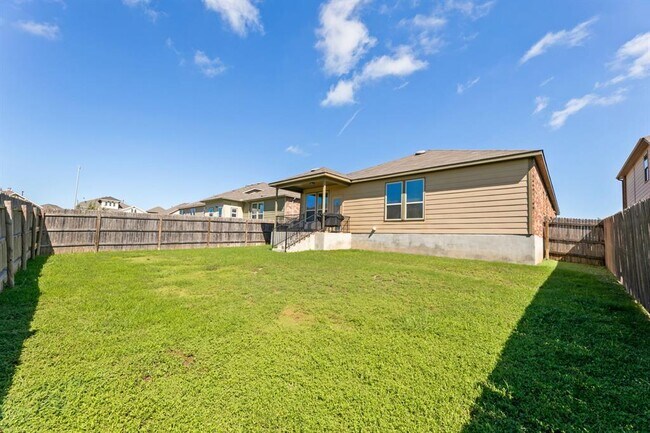 Building Photo - 6909 Bellingham Dr