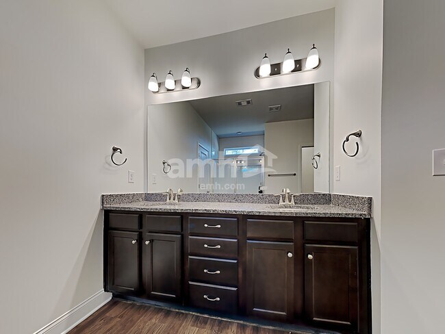 Building Photo - 5010 Franks Creek Way