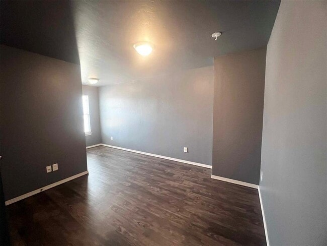 Building Photo - 2165 Buena Vida Ln
