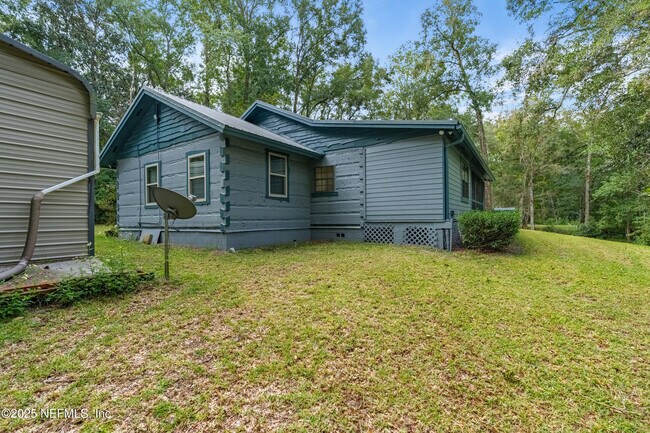 Building Photo - 2221 Treasure Point Rd