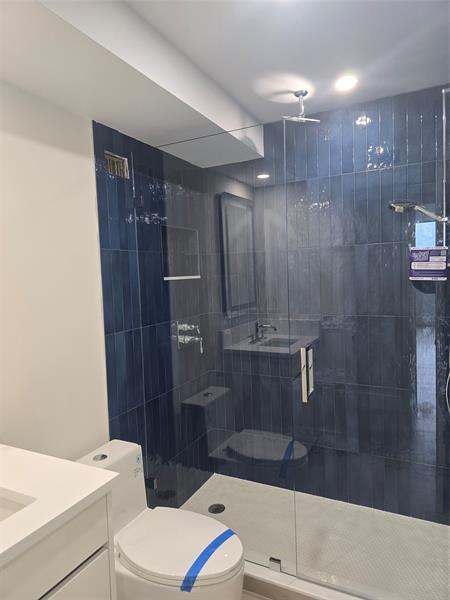 Building Photo - 328 N Ocean Blvd