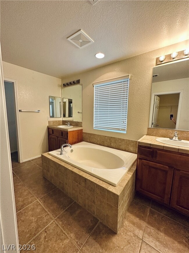 Building Photo - 5018 Lime Kiln Ave