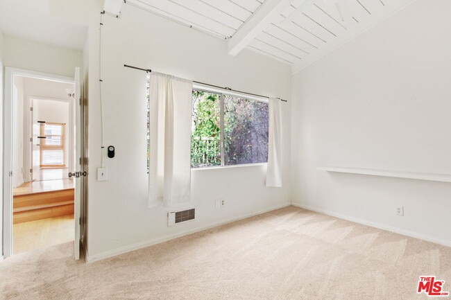 Building Photo - 28396 Rey De Copas Ln
