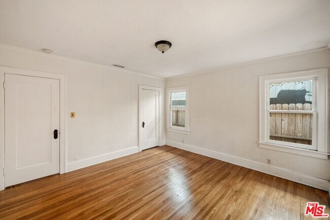 Building Photo - 1320 Eagle Vista Dr