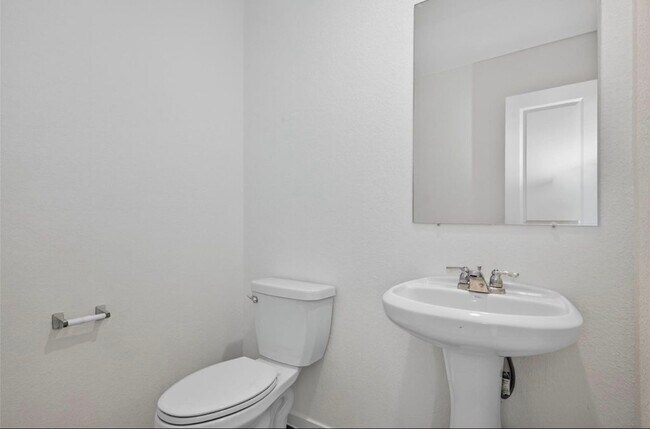Building Photo - 16722 Spotted Oak Dr