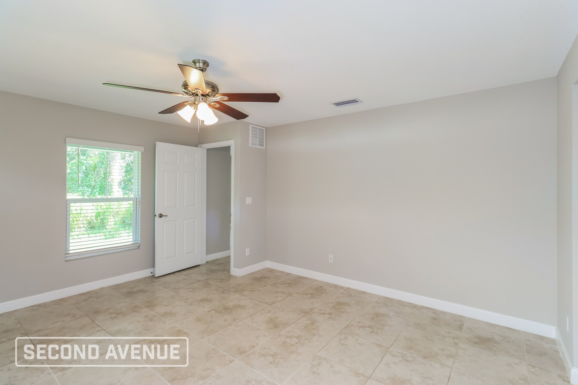 Building Photo - 256 Santo Domingo Ave SW