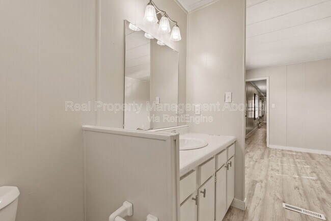 Building Photo - 4608 E 472 Rd