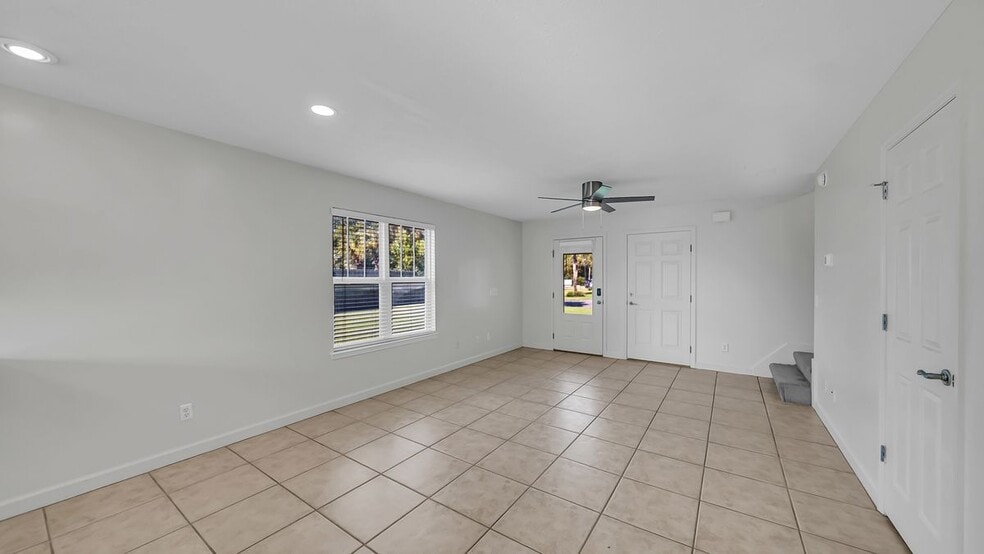 Building Photo - 2108 Sterling Cove Blvd