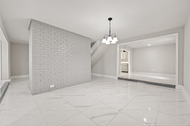 Building Photo - 7739 Antoine Dr