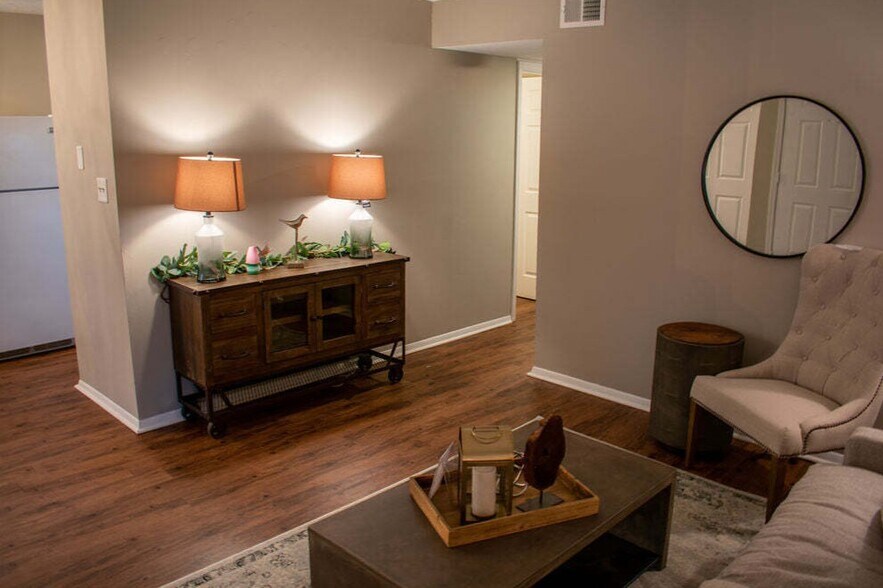 Kingston Square Apartments 1085 E Byers Ave Owensboro KY 42303