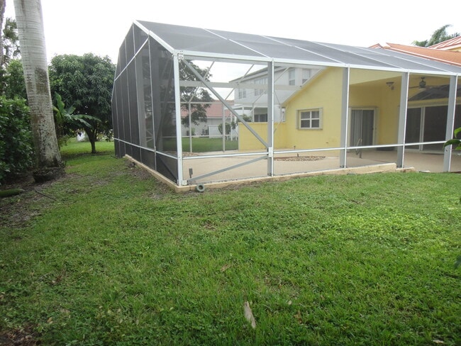 Building Photo - 15060 Corby Ct