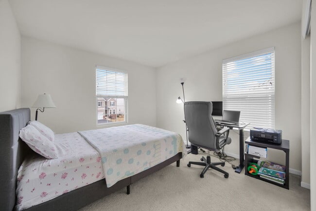 Building Photo - 4255 Fraser Cir