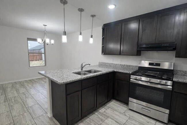 Building Photo - 5822 Doctorado Dr