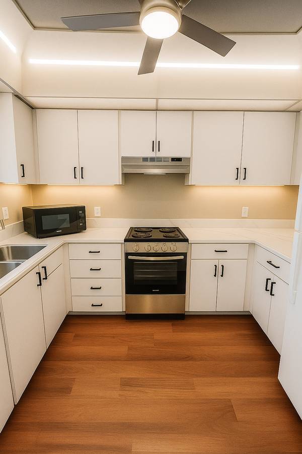 Building Photo - 9470 Live Oak Pl