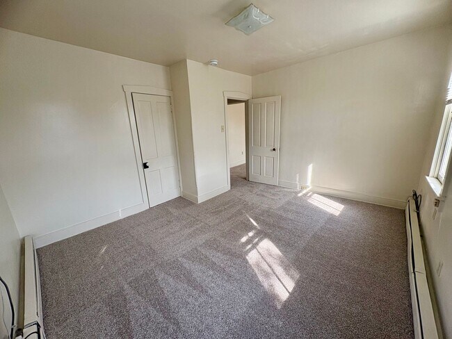 Building Photo - 539-541 S Market St