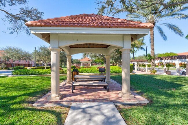 Building Photo - 2032 Alta Meadows Ln