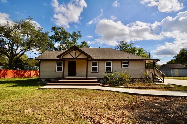 Building Photo - 7238 Evans St