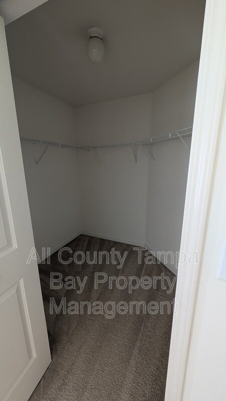 Building Photo - 25820 Crippen Dr
