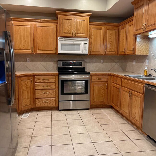 Building Photo - 1225 Dustins Way