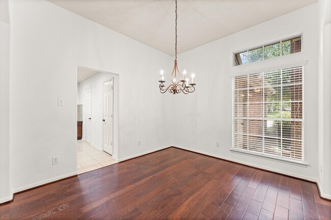 Building Photo - 24226 Pine Canyon Falls Cir