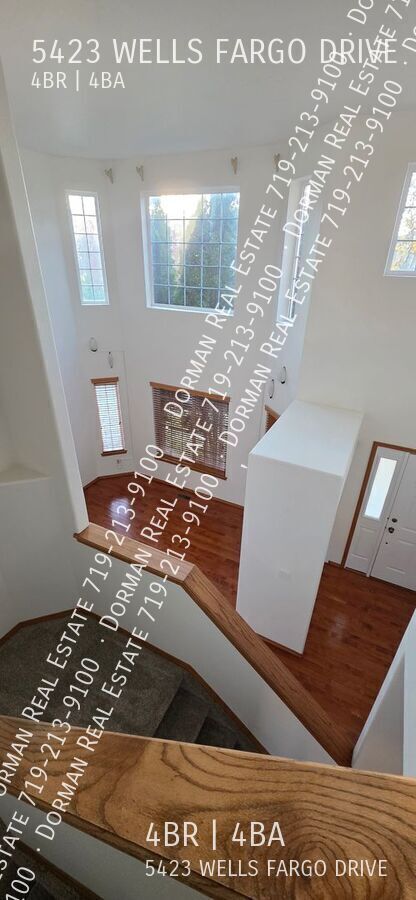 Building Photo - 5423 Wells Fargo Dr W