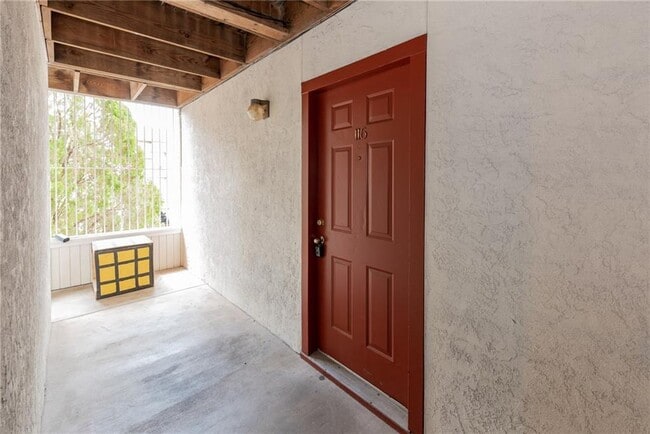 Building Photo - 3115 Helms St