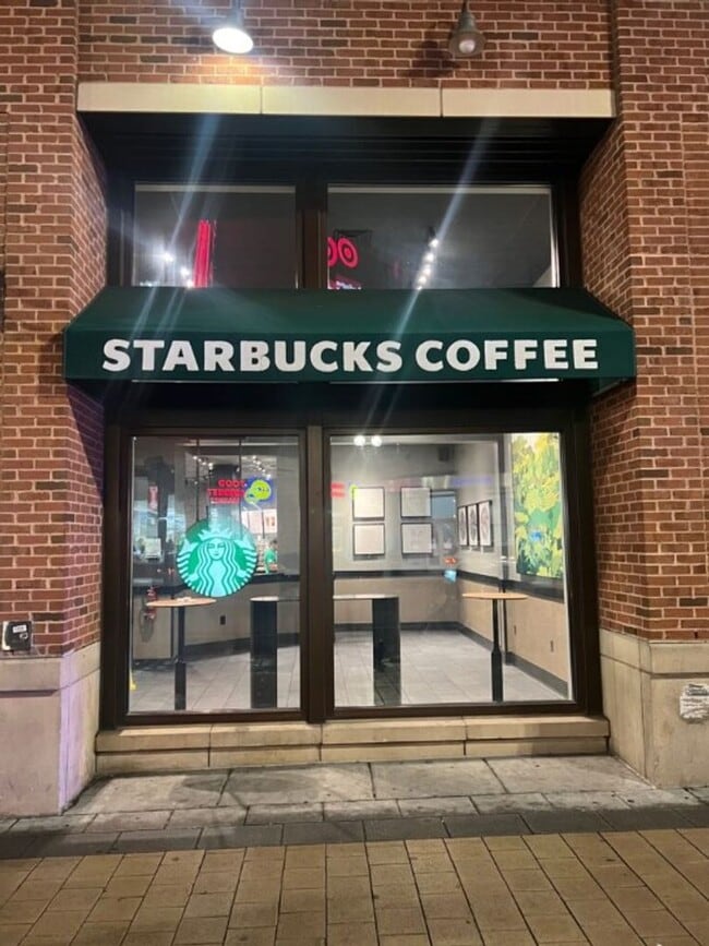 Building Photo - 1315 Euclid St NW