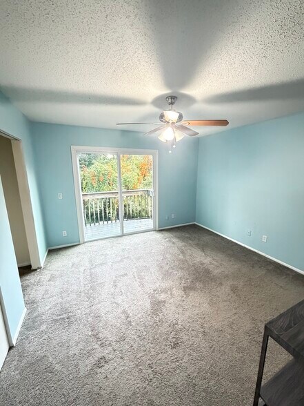 Building Photo - 125 Hidden Arbor Ct