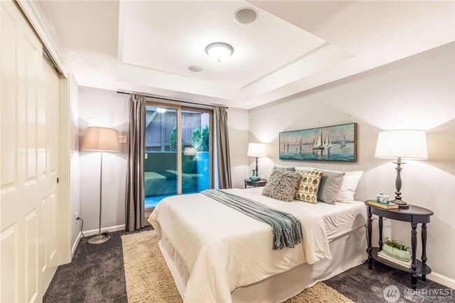 Building Photo - 2bd/2.5ba Seattle Townhome